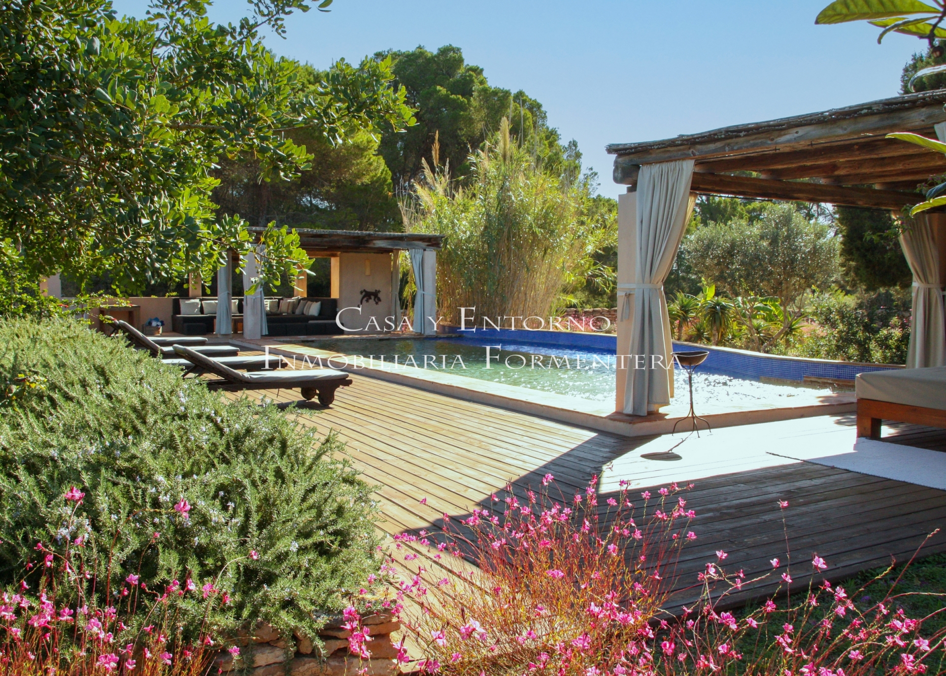 Villa con piscina, vigneto e licenza turistica a Es Cap, Formentera
