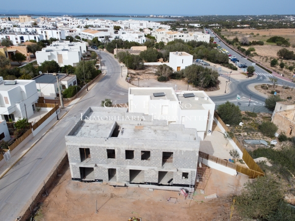 Terreno con due case in costruzione a Sant Francesc, Formentera