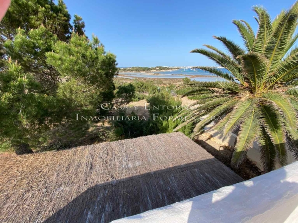 Tipica finca in fase di ristrutturazione con vista mare davvero unica!!!